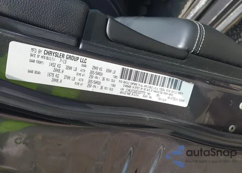 2014 Jeep Grand Cherokee Overland z USA, uszkodzony, nr VIN 1C4RJFCG2EC237773